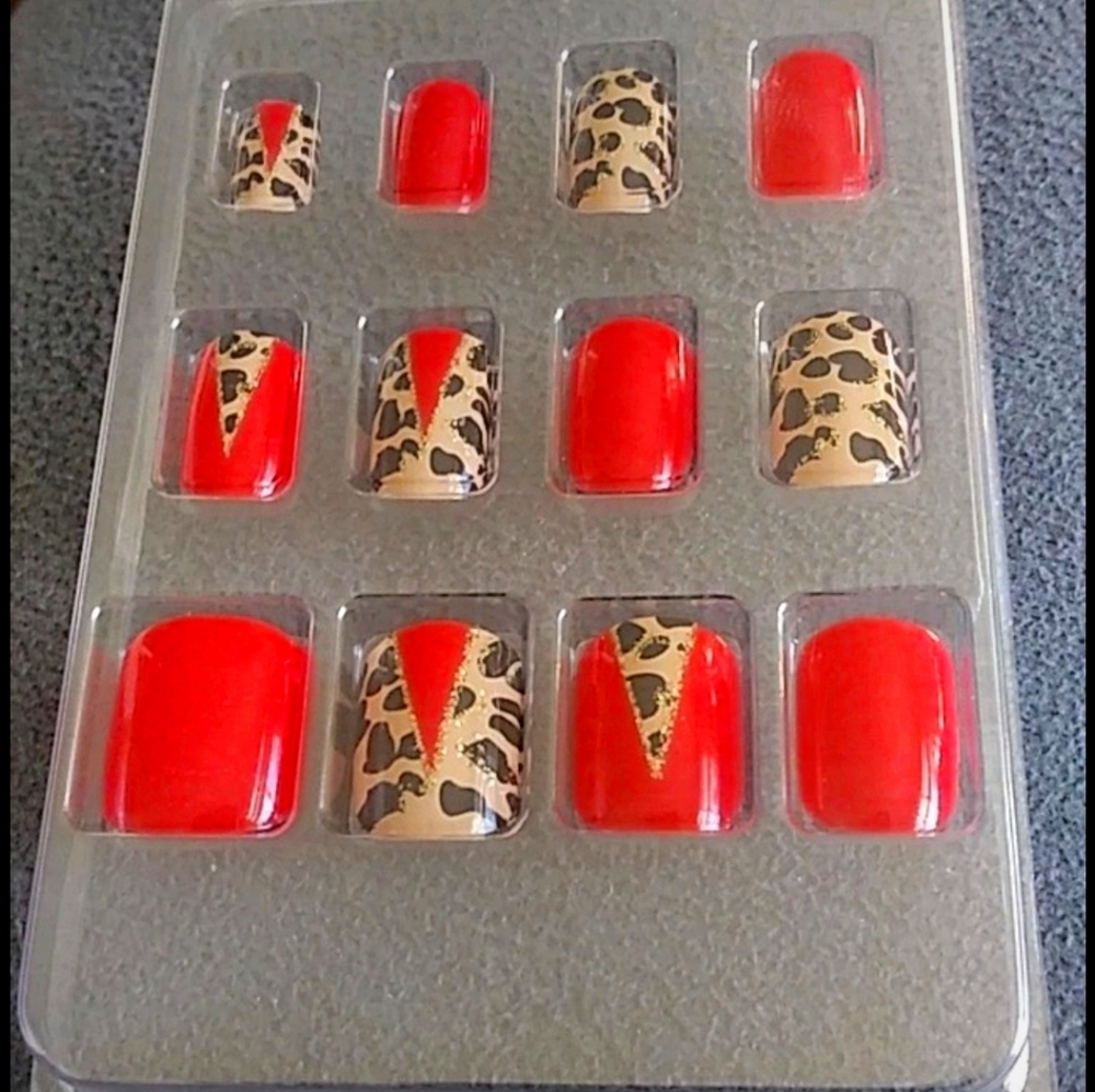 New red and leopard print nails glue on press on statement nails - Picture 2 of 2